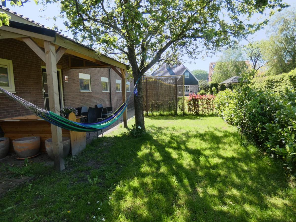Familiehuis Achter De Duijnhoeve Zuidbakkum Exterior photo